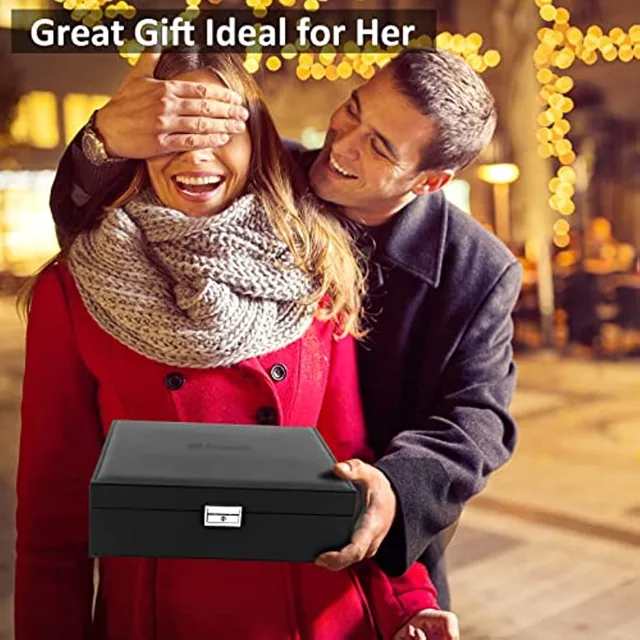 Couple gift scene featuring the grey stackable jewelry box