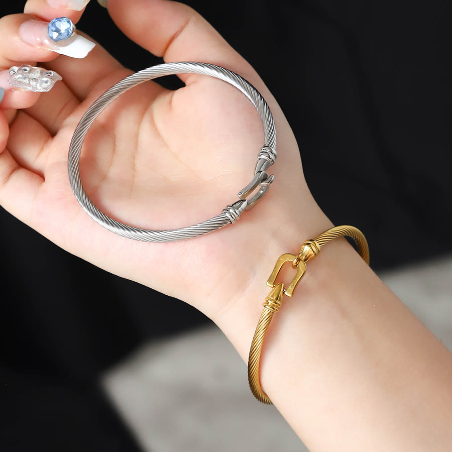 Stainless steel bangle with 18k gold plating for women